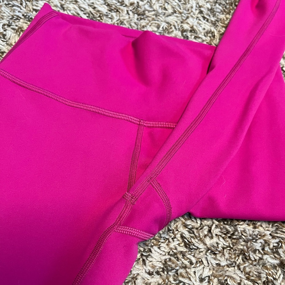 Lululemon Wunder Train high rise 25” - Picture 3 of 6